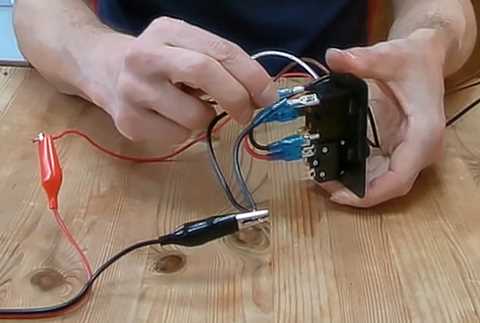 wiring diagram for float switch on a bilge pump